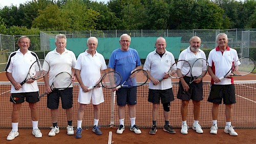 Von links: Franz Müller, Erwin Schmid, Franz Radl, Ewald Zeller, Franz Stifter, Andreas Schön, und Peter Fischer.
