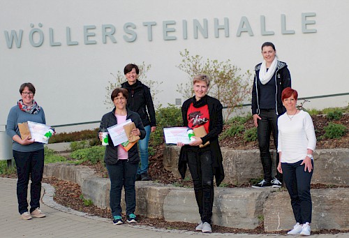 Die Gewinner der Express-Workout-Challenge stehen fest<br />Das Bild zeigt die drei Gewinnerinnen mit Gitte Banas, Heike Holl und Verena Mischo vom TSV Westhausen.
